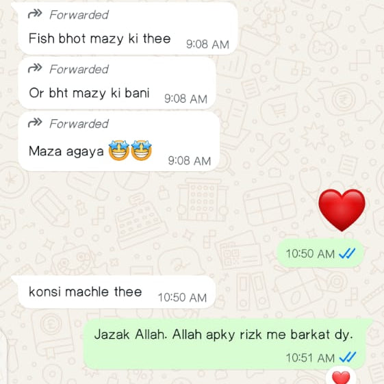 WhatsApp customer review screenshot